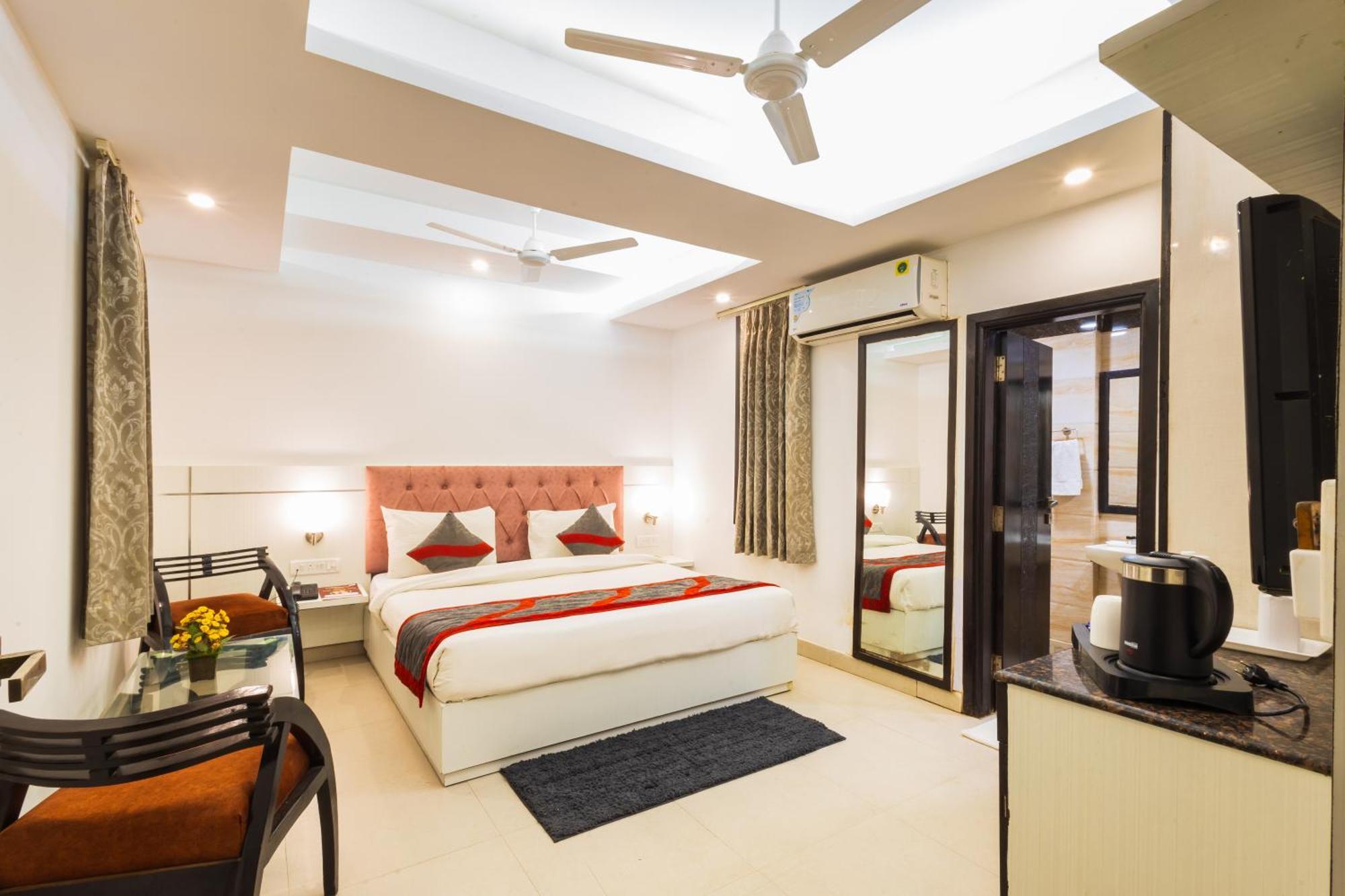 Hotel The Gold Inn - Karol Bagh Delhi Luaran gambar