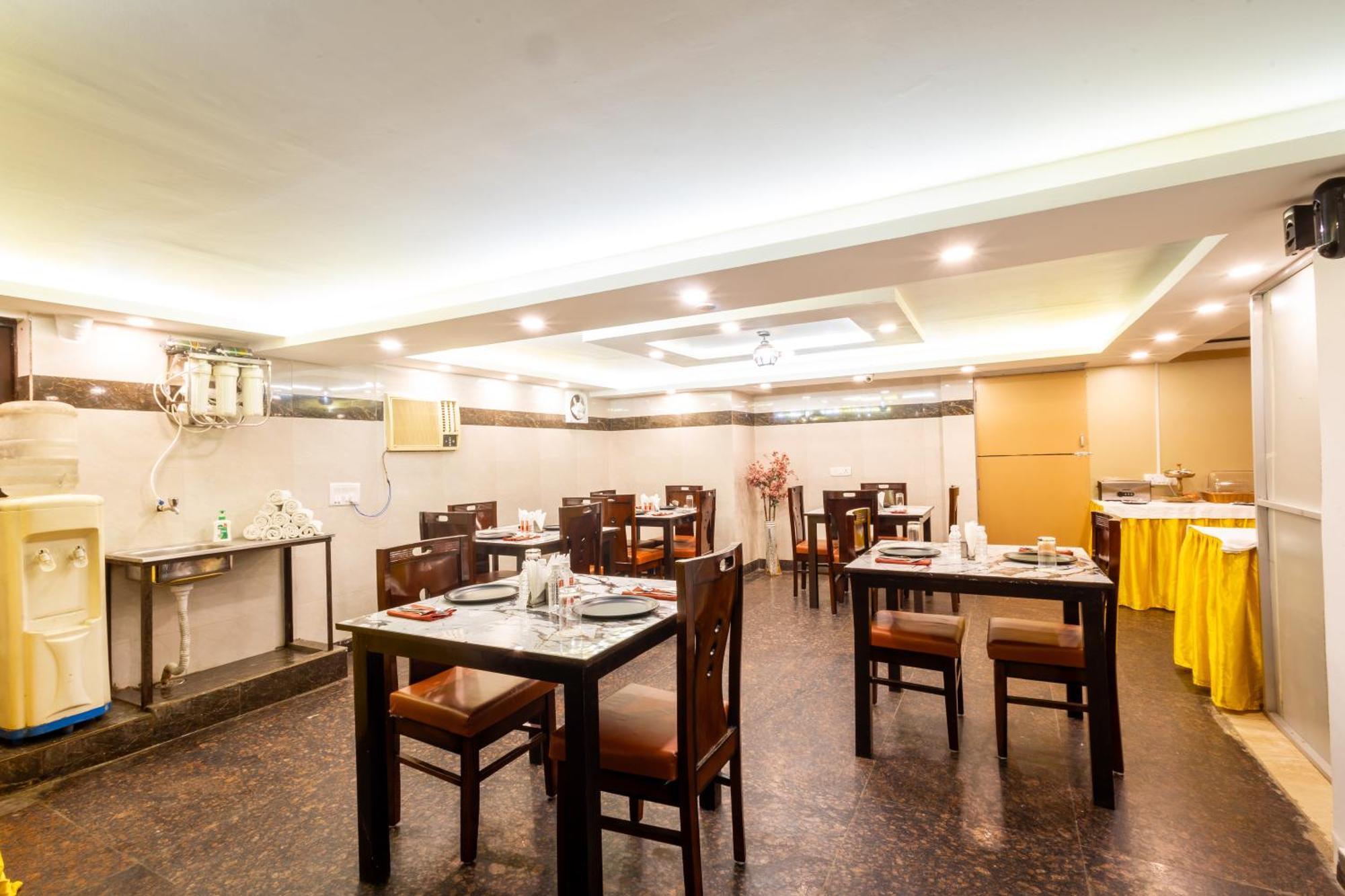 Hotel The Gold Inn - Karol Bagh Delhi Luaran gambar