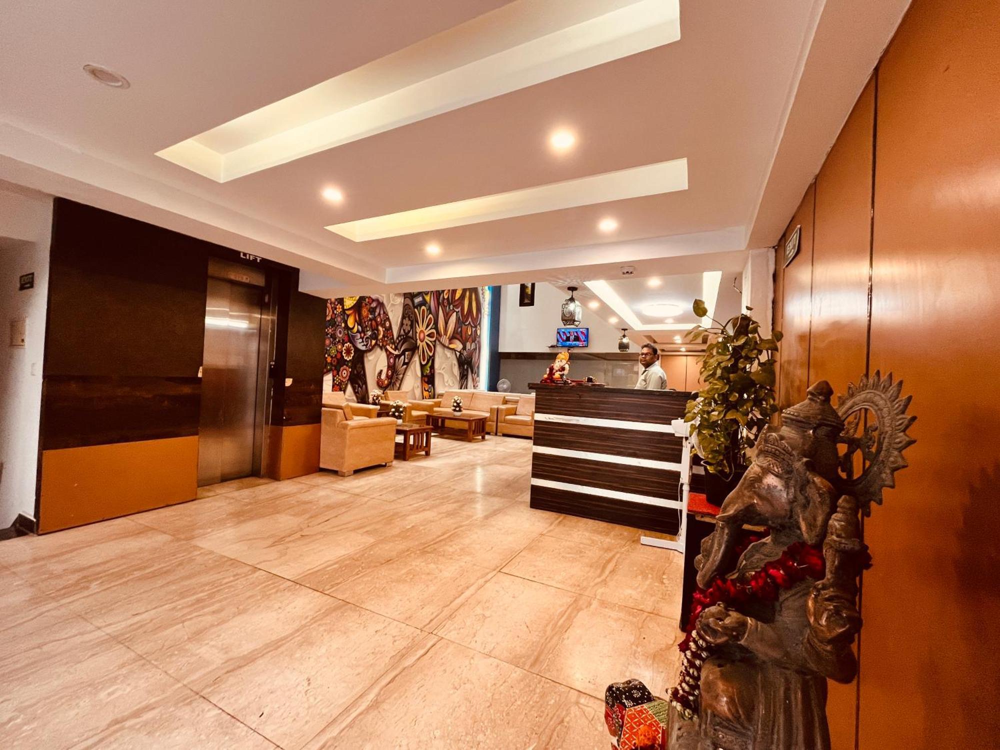 Hotel The Gold Inn - Karol Bagh Delhi Luaran gambar
