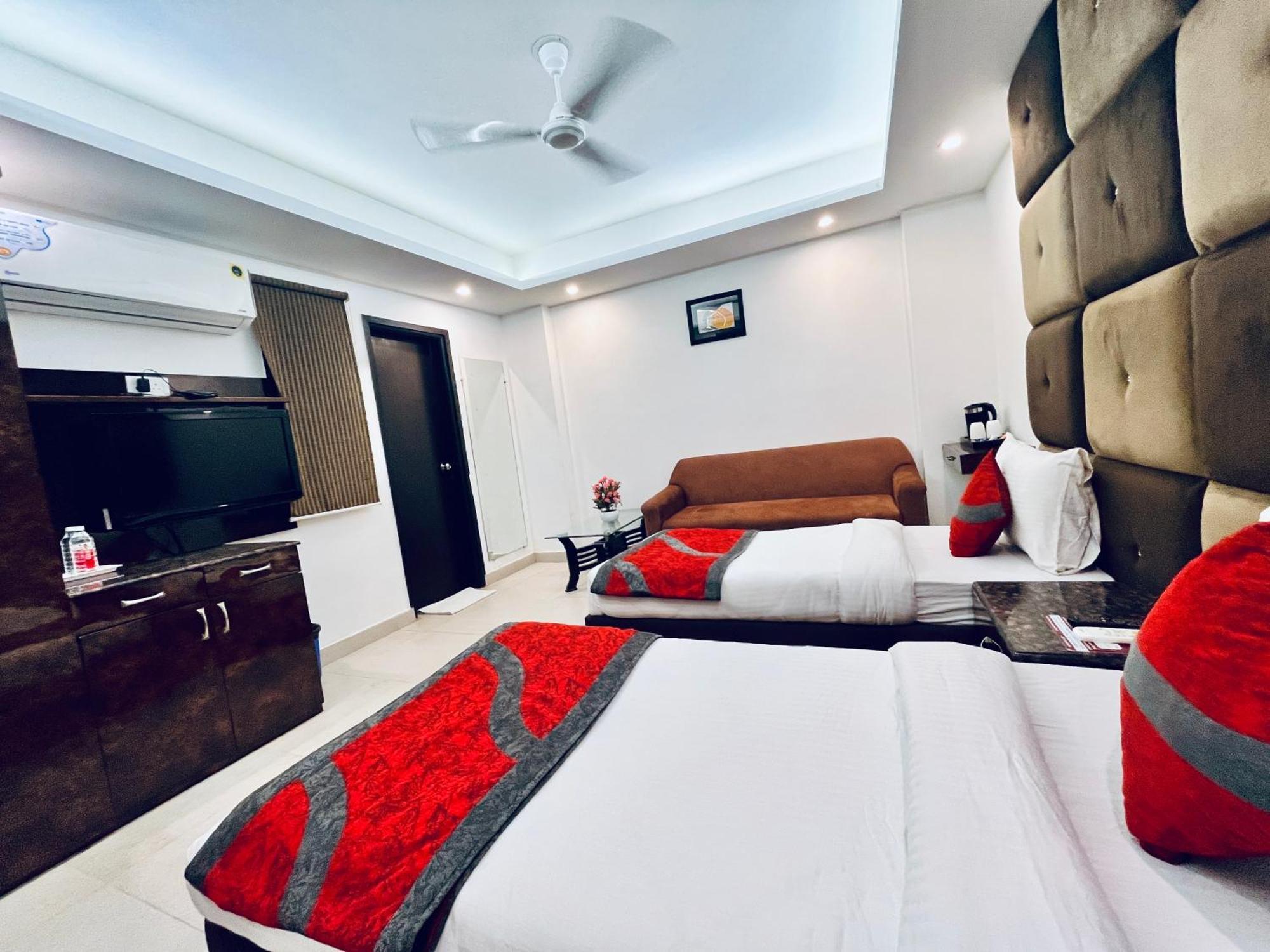 Hotel The Gold Inn - Karol Bagh Delhi Luaran gambar