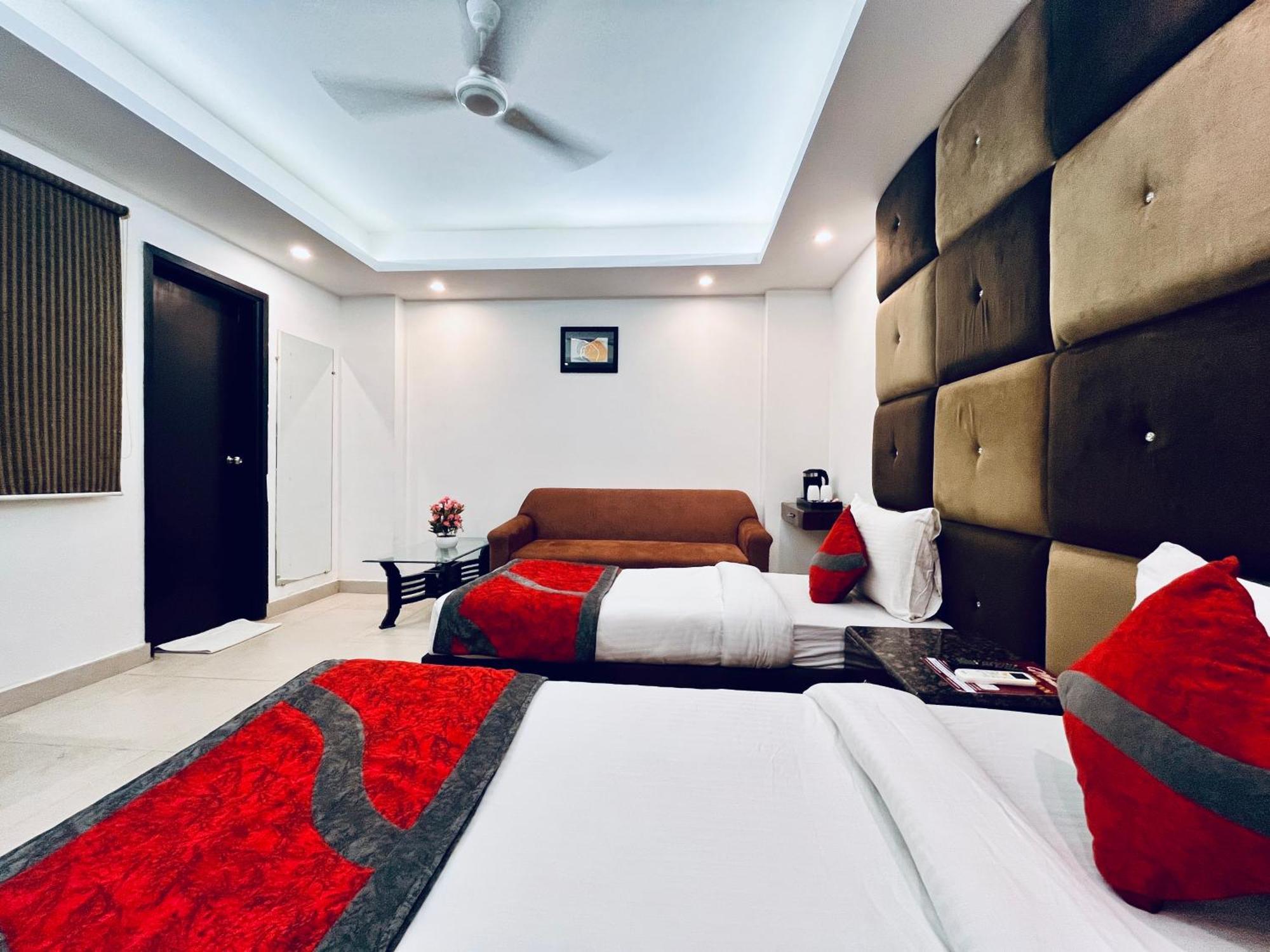 Hotel The Gold Inn - Karol Bagh Delhi Luaran gambar
