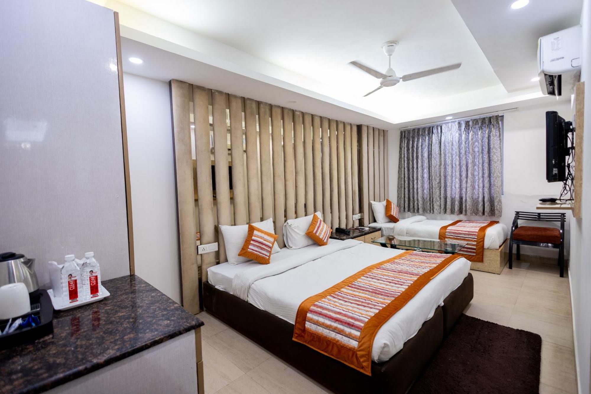 Hotel The Gold Inn - Karol Bagh Delhi Luaran gambar