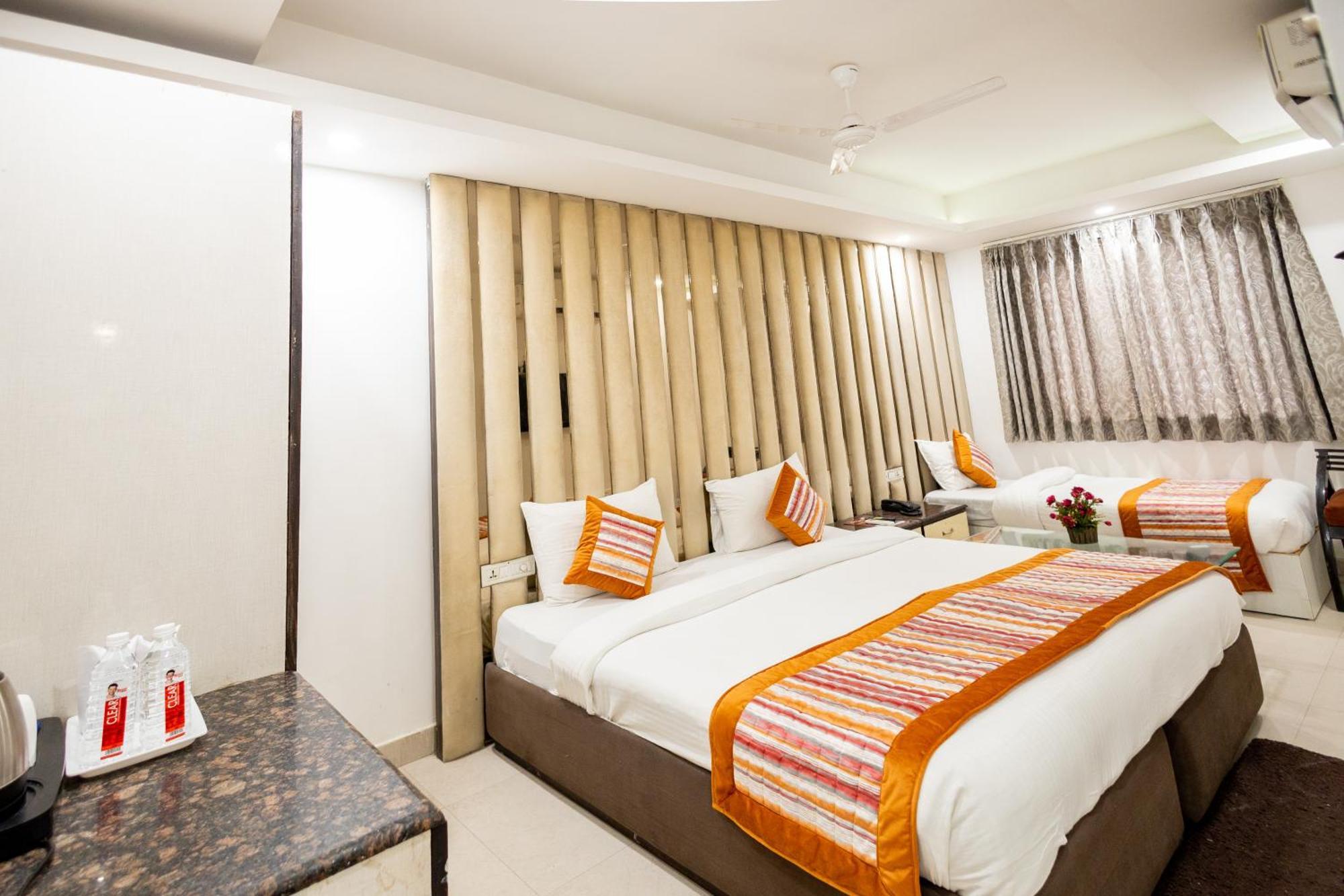 Hotel The Gold Inn - Karol Bagh Delhi Luaran gambar