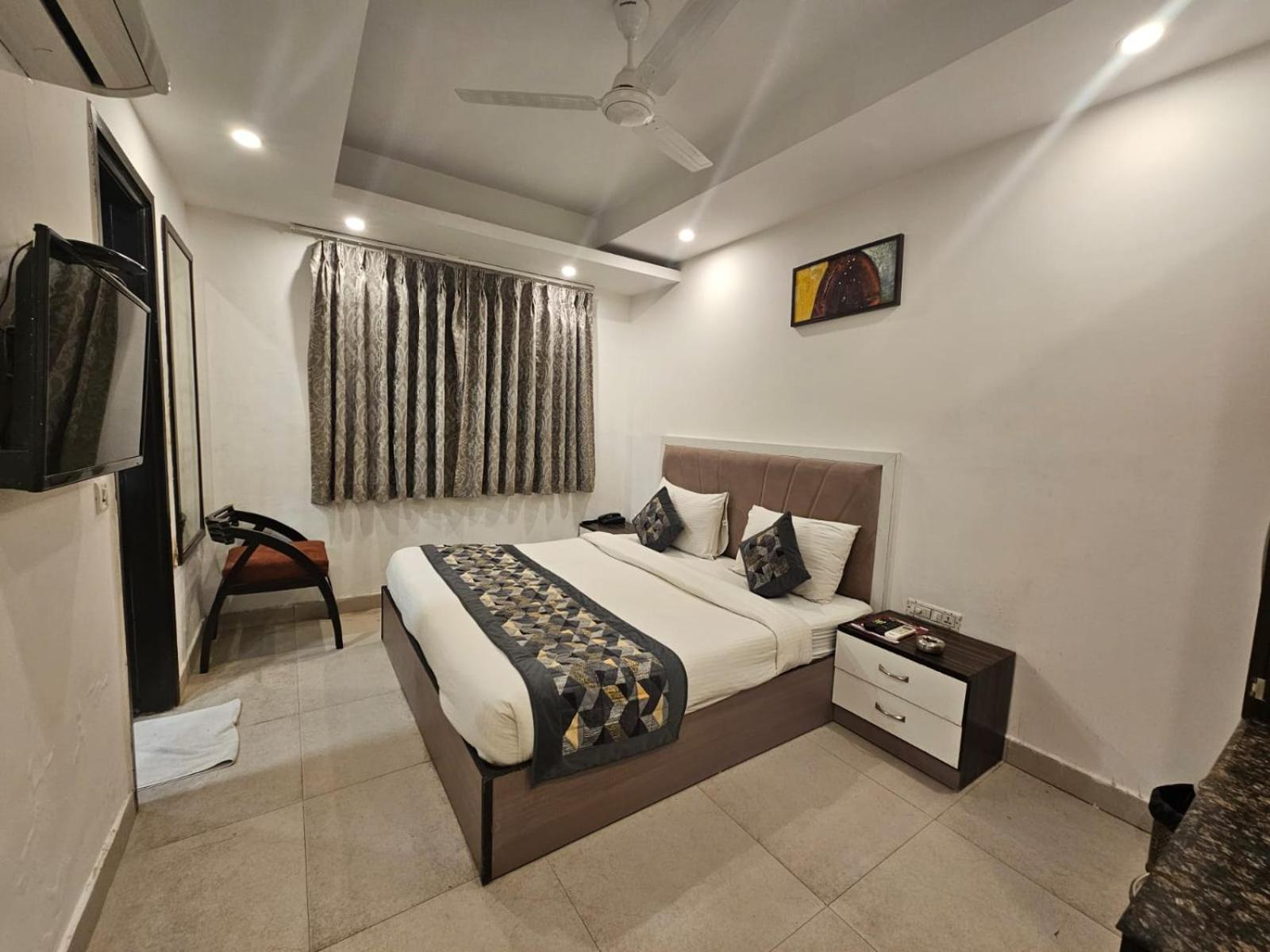 Hotel The Gold Inn - Karol Bagh Delhi Luaran gambar